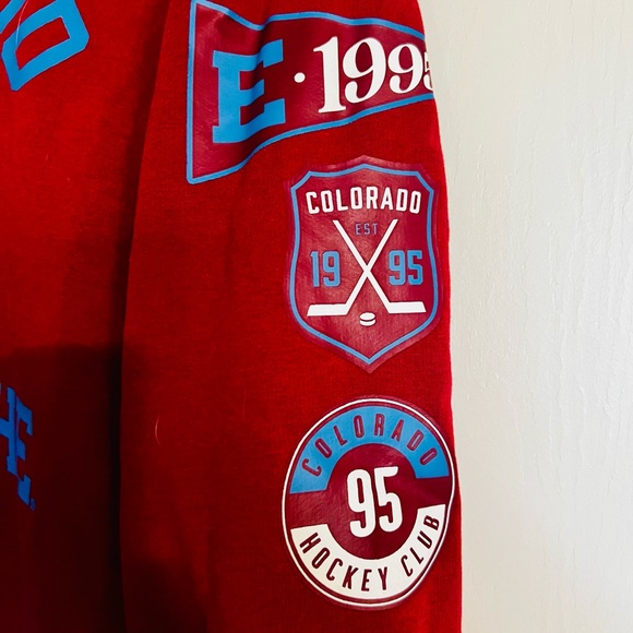 NHL Colorado Avalanche Maroon Sweater - Picture 4 of 6